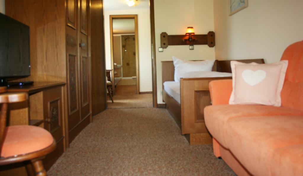 Berghotel Maderhalm Garni Оберстдорф Стая снимка